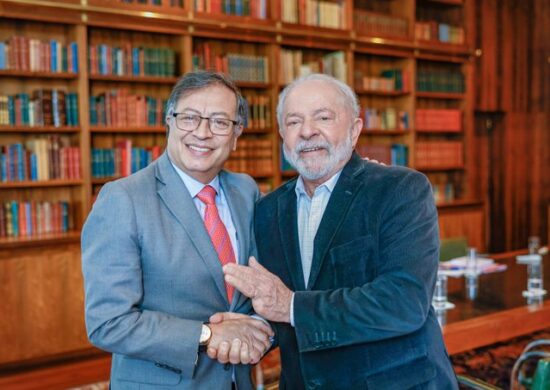 Lula se encontra com presidente da Colômbia Gustavo Petro nesta quarta-feira (30) e discute sobre o combate ao garimpo ilegal -Foto: Reprodução/Twitter Lula