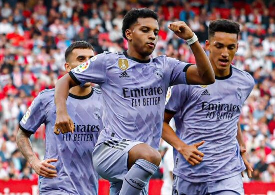 O Real Madrid conquistou a vitória com gol de Rodrygo - Foto: Reprodução/ Twitter @realmadrid