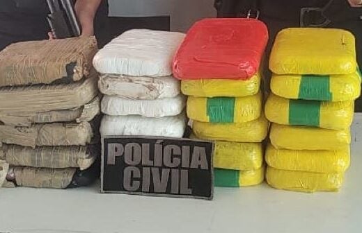 Em Jutaí, Policia apreende drogas dentro de mochila e mala no AM - Foto: Divulgação/ PC-AM