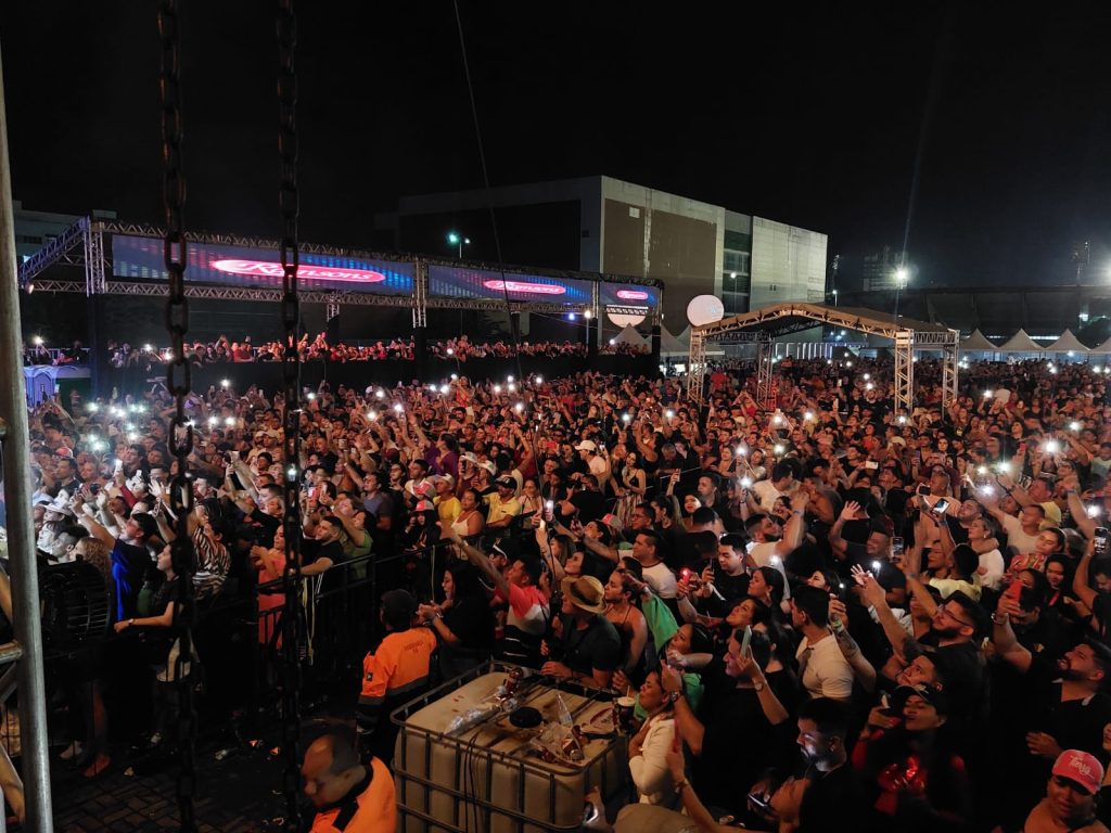 Fãs de Tierry marcaram presença em show com grandes sucessos - Foto: Diego Sampaio - Portal Norte
