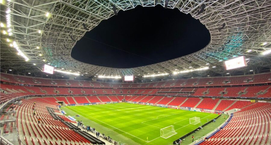 Sevilla e Roma se enfrentam na final da Europa League na Puskás Arena, em Budapeste, na Hungria - Foto: Reprodução/Twitter @partidazocope