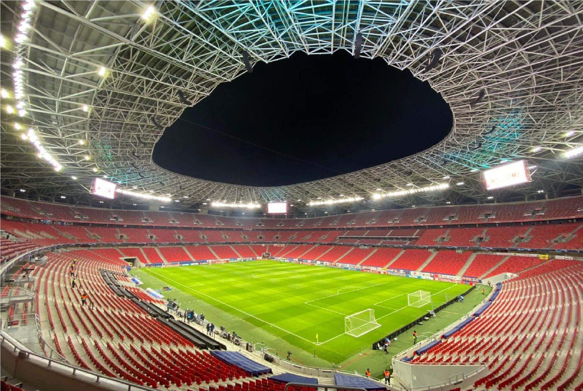Sevilla e Roma se enfrentam na final da Europa League na Puskás Arena, em Budapeste, na Hungria - Foto: Reprodução/Twitter @partidazocope