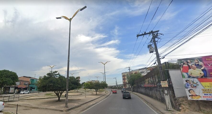 Idoso foi atropelado enquanto tentava atravessar avenida Cosme Ferreira - Foto: Reprodução/GoogleMaps