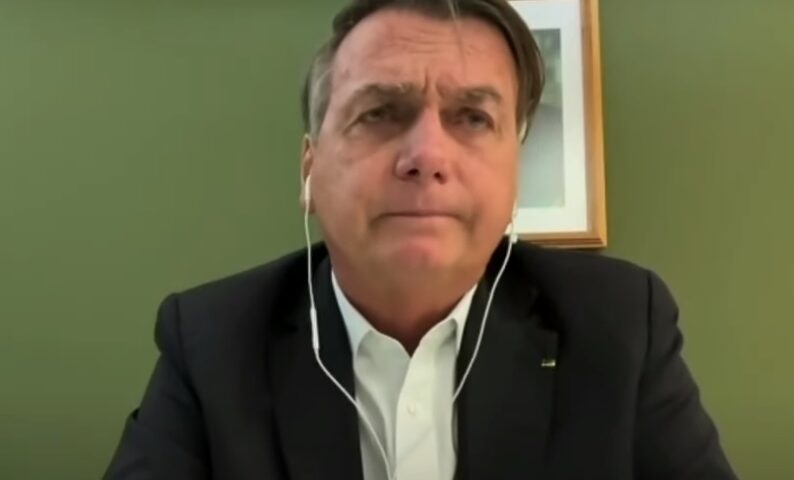 Bolsonaro diz que ação da PF contra família dele é "desumana" - Foto: Reprodução/YouTube Jovem Pan