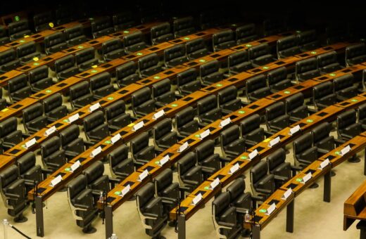 Deputados e senadores entram em “recesso informal” nesta segunda-feira (17) sem votar a Lei de Diretrizes Orçamentárias (LDO) de 2024 - Foto: Antônio Cruz-Agência Brasil