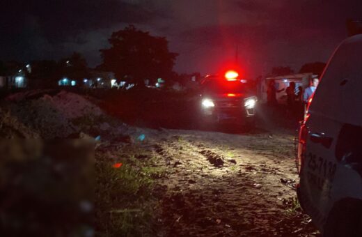 Homem foi encontrado em igarapé da Zona Leste - Foto: Reprodução/WhatsApp