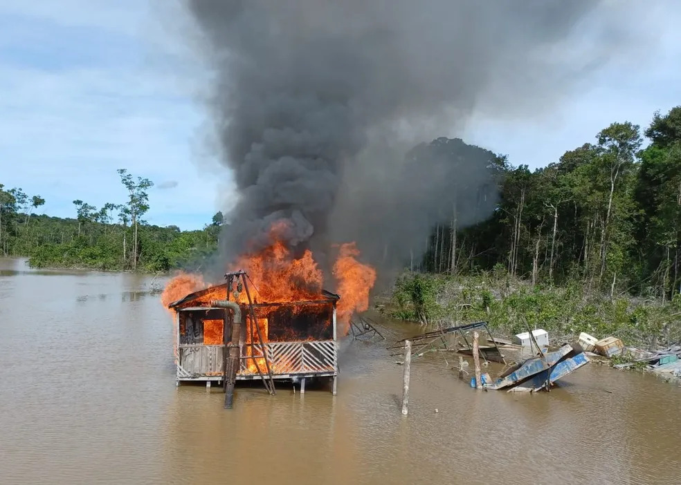 Garimpo Ilegal: 29 dragas de garimpo são destruídas pelas Forças Armadas - Foto: Comando Conjunto Uiara