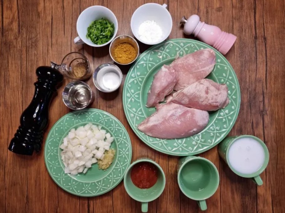 Frango ao curry com leite de coco - Foto: Reprodução/Receitaria