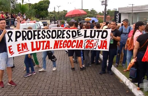 Greve dos professores já completou uma semana no Amazonas - Foto: Reprodução/ TV Norte Amazonas