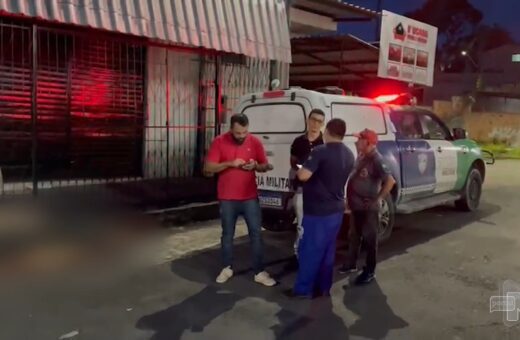 Homem com marcas de agressão é encontrado morto na Zona Norte de Manaus. Foto: Reprodução/ TV Norte Amazonas.