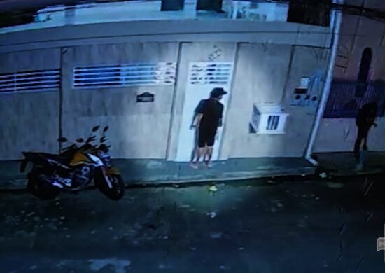 Homem encontra irmã morta em residência na Zona Oeste de Manaus. Foto: Reprodução/ TV Norte Amazonas.