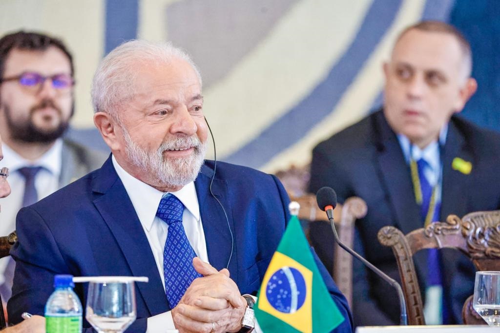 O presidente Lula voltou a defender o presidente da Venezuela, Nicolás Maduro em conversa com jornalistas após participar da Cúpula dos Países da América do Sul -Foto: Ricardo Stuckert