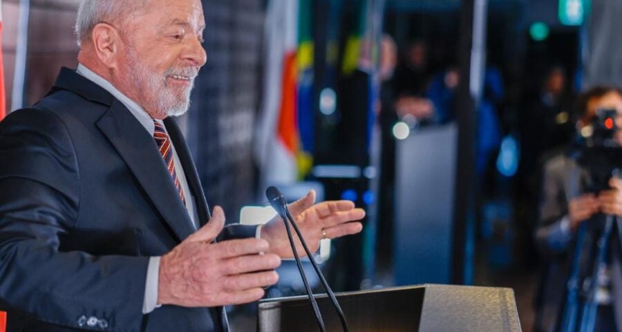 O presidente Lula anuncia nesta quinta-feira (25) medidas para facilitar o acesso da população a carros populares e novos, além de alavancar a cadeia produtiva ligada ao setor automotivo brasileiro - Foto: Ricardo Stuckert