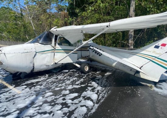 VÍDEO: Avião cai em meio de avenida no Panamá - Foto: Reprodução/Twitter @aacivilpty