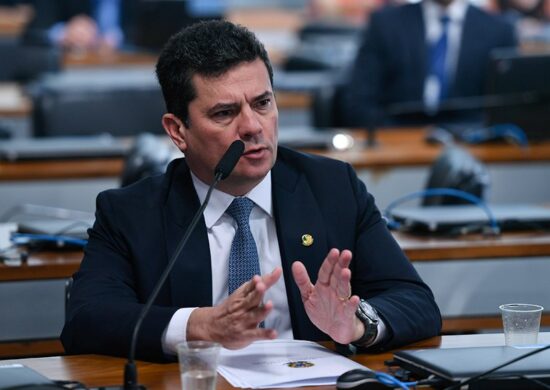 Partidos que o ex-juiz Sergio Moro, fez parte devem apresentar provas nas ações em que se discute a cassação do mandato do atual senador - Foto: Reprodução/Twitter @SenadoFederal