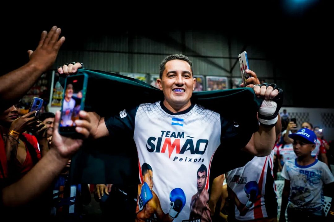 Simão Peixoto, prefeito de Borba se entrega à polícia em Manaus - Foto: Reprodução/Instagram @prefeitosimaopeixoto