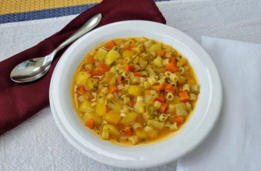 Sopa de legumes - Foto: Reprodução/Receitaria