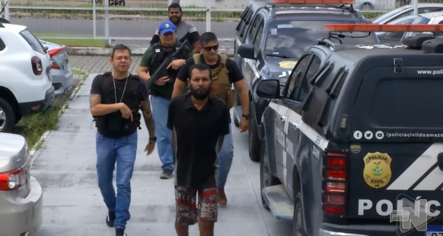 Trio suspeito de espalhar restos mortais em bairro é preso em Manaus. Foto: Reprodução/ TV Norte Amazonas.