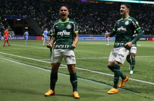 Palmeiras derrota o Bolívar de goleada, com o placar de 4 a 0. O destaque do jogo foi Arthur com dois gols na partida - Foto: Reprodução/ Twitter @Palmeiras