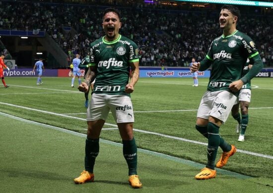 Palmeiras derrota o Bolívar de goleada, com o placar de 4 a 0. O destaque do jogo foi Arthur com dois gols na partida - Foto: Reprodução/ Twitter @Palmeiras