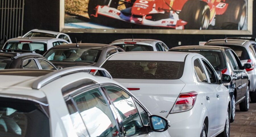 Descontos compra de carros na Cidade do Automóvel em Brasília - Foto: Rafa Neddermeyer/ Agência Brasil