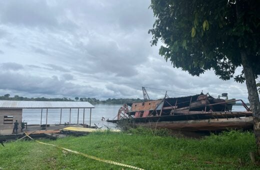 Os garimpeiros morreram durante uma explosão na orla de Maraã - Foto: Reprodução/Whatsapp