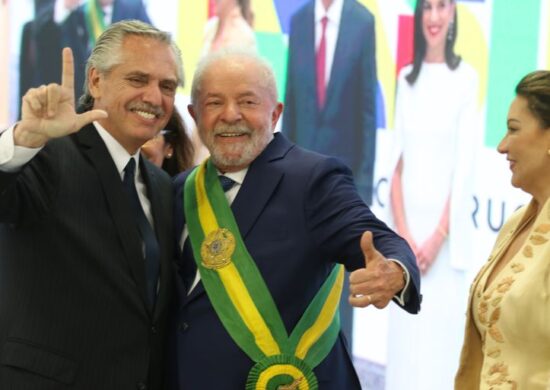 Lula recebe Alberto Fernández, pela quarta vez, nesta segunda (26) para discutir apoio econômico à Argentina -Foto: Tania Rego/Agência Brasil