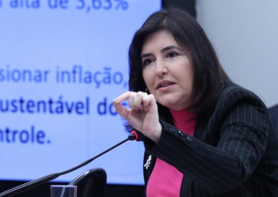 Na Câmara dos Deputados, a ministra Simone Tebet diz que arcabouço só vai dar certo se a receita for incrementada - Foto: Bruno Spada / Câmara dos Deputados