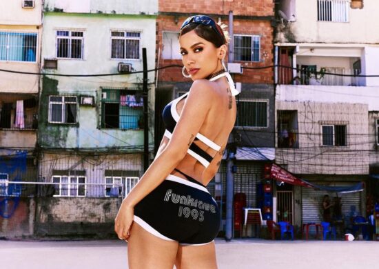 Anitta quebrou o recorde do spotify com a música 'Funk Rave' - Foto: Reprodução/Instagram @anitta