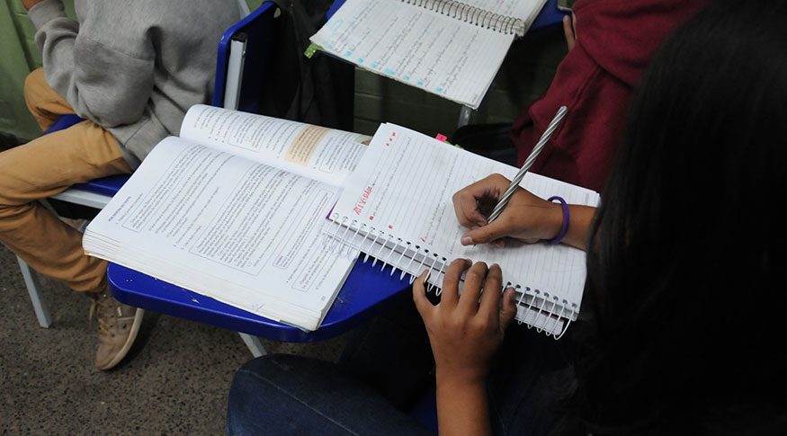 A taxa de Analfabetos, analfabetismo no Amazonas recuou de 5,1% em 2019 para 4,9% em 2022 - Foto: IBGE