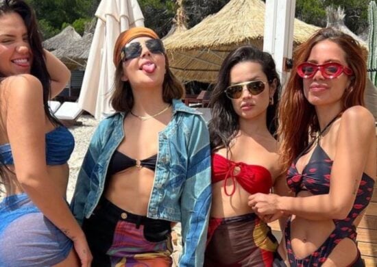 Anitta, Juliette, Jade e Vivi - Foto: Reprodução\@anitta