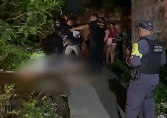 Adolescente de 16 anos é morto a tiros em beco da Zona Leste de Manaus. Foto: Reprodução/ TV Norte Amazonas.