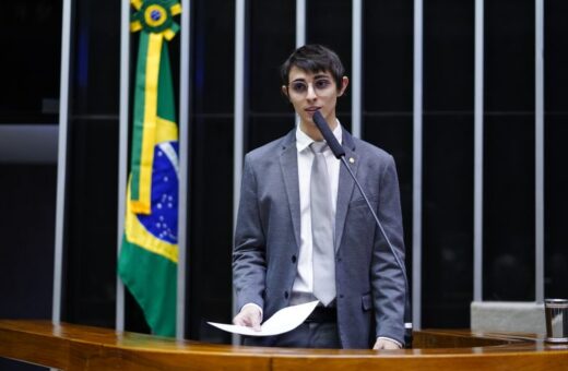 Deputado Amom Mandell (Cidadania) investiga tráfico de indígenas em S. Gabriel da Cachoeira, no AM - Foto: Pablo Valadares/Câmara dos Deputados