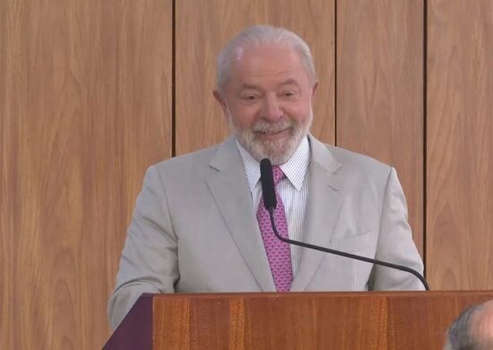 O presidente Lula fez uma brincadeira envolvendo a criação de um "Ministério do Namoro" - Foto: Reprodução/TV Brasil