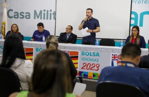 Entrega de documentação é obrigatória para garantia da vaga no Bolsa Idiomas - Foto: Clóvis Miranda/Arquivo Semcom