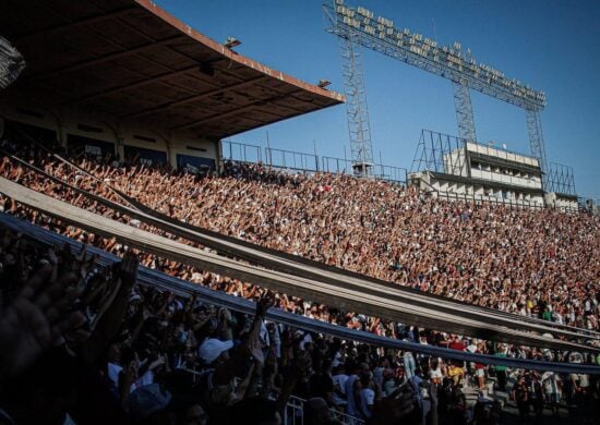 Após derrota contra o Goiás, torcida do Vasco gera confusão dentro e fora de estádio - Foto: Reprodução/ Twitter @CentralAlmirant