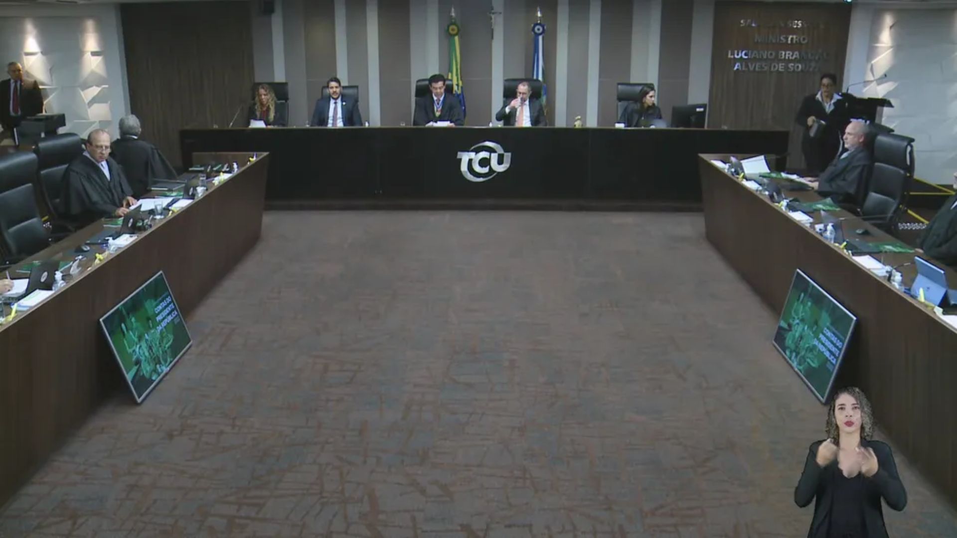 Sessão do TCU que analisou contas do governo Bolsonaro de 2022 - Foto: Reprodução/Youtube @TCUOficial