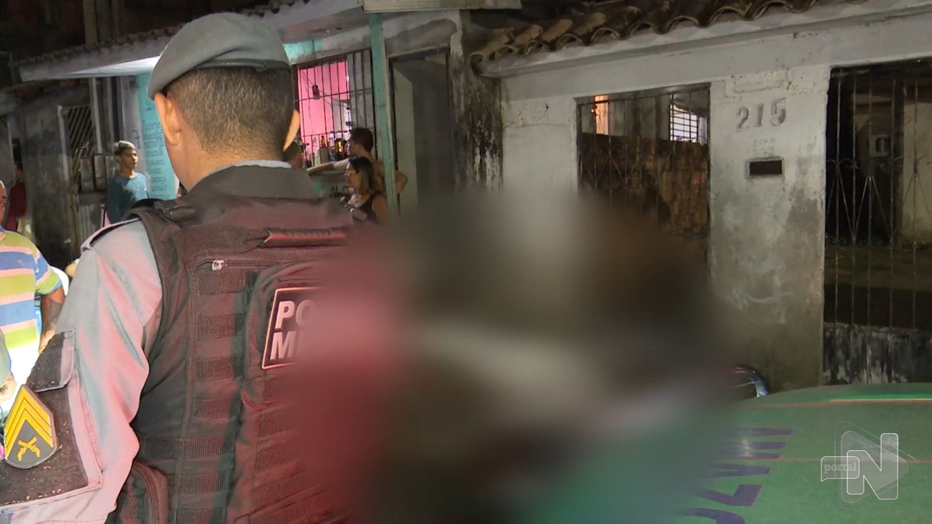 Homem é assassinado a tiros em lanchonete por suspeitos em Manaus - Foto: Reprodução/TV Norte Amazonas