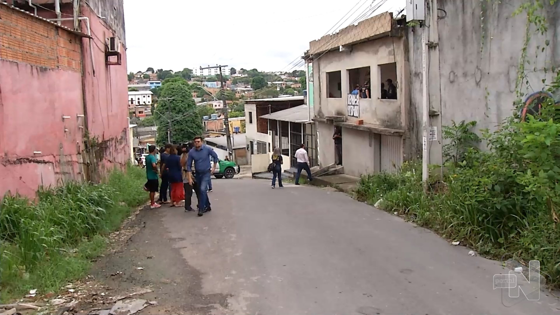 Homem é encontrado morto em laje de residência na Zona Norte de Manaus. Foto: Reprodução/TV Norte Amazonas.