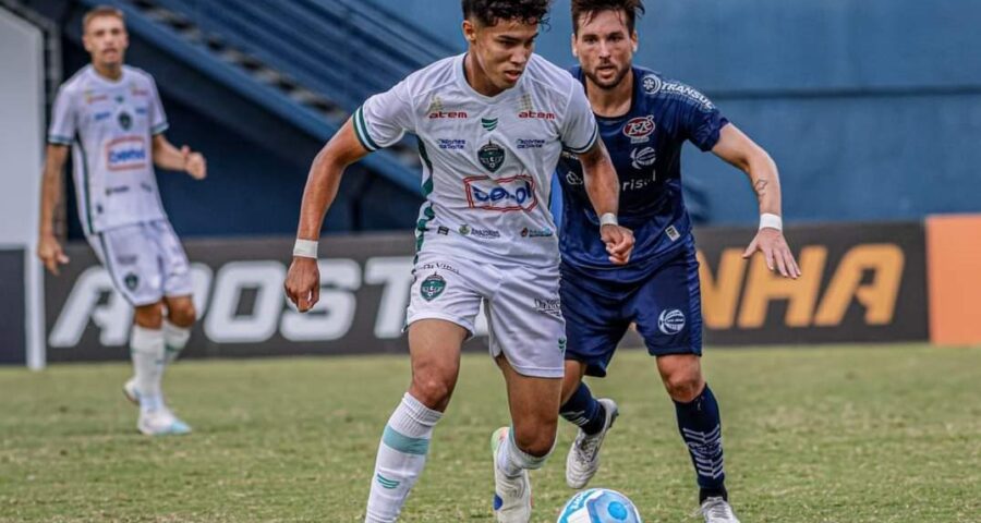 Manaus FC ver mais uma oportunidade passar ao perder para o São José-RS - Foto: Reprodução/ Twitter @gaviaoreal13