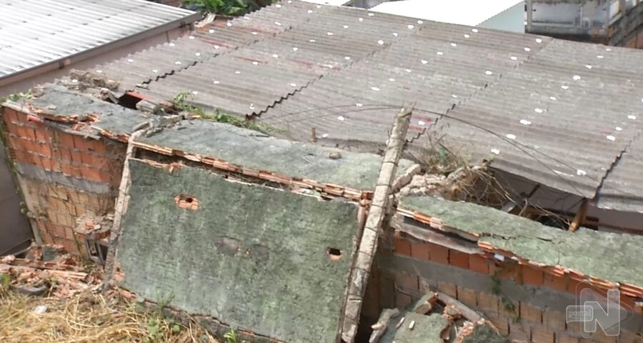 Muro cai em residência e deixa dois feridos na Zona Sul de Manaus. Foto: Reprodução/TV Norte Amazonas.