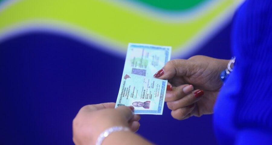 Nova Carteira de Identidade Nacional pode ser solicitada de forma gratuita - Foto: Arthur Castro/Secom