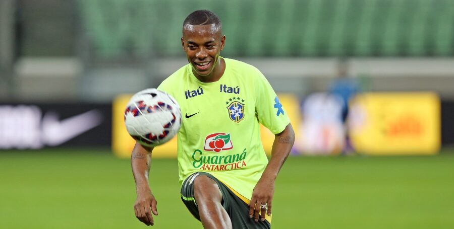 A Corte Especial do STJ julga, nesta quarta-feira (16),  caso que envolve a condenação por estupro do ex-jogador de futebol Robinho. -Foto: CBF/Rafael Ribeiro/Divulgação