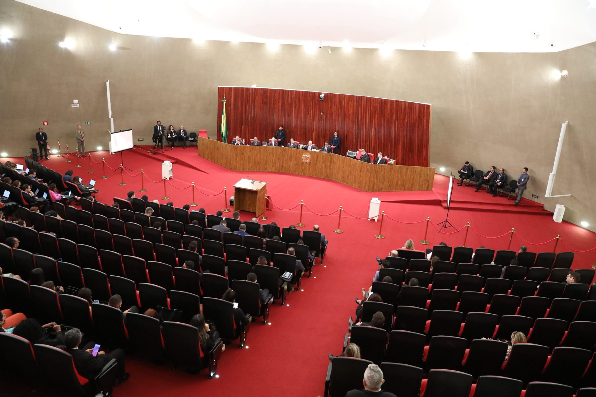 Sessão de julgamento de Bolsonaro no TSE - Foto: Alejandro Zambrana/Secom/TSE