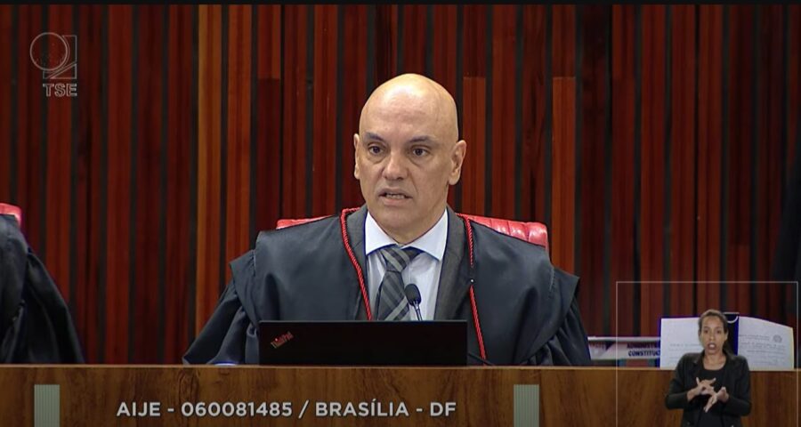 Julgamento do Bolsonaro - O Tribunal Superior Eleitoral (TSE) começou nesta quinta-feira (22), o julgamento do processo aberto contra o ex-presidente Jair Bolsonaro que pode torná-lo inelegível - Foto: Reprodução/Youtube@justicaeleitoral