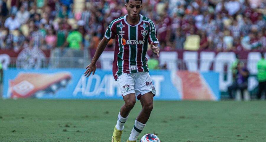 Alexsander se machucou durante o treino de terça (13), no CT Carlos Castilho - Foto: MArcelo Gonçalves/FFC/divulgação