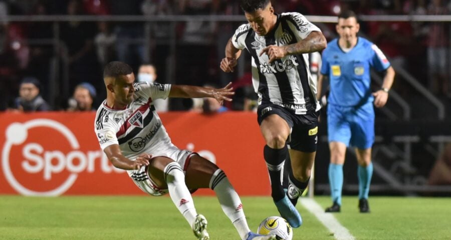 Santos e São Paulo jogam neste domingo (16), pela 15ª rodada do Brasileirão - Foto: Reprodução/ Rodrigo / Santos Futebol Clube