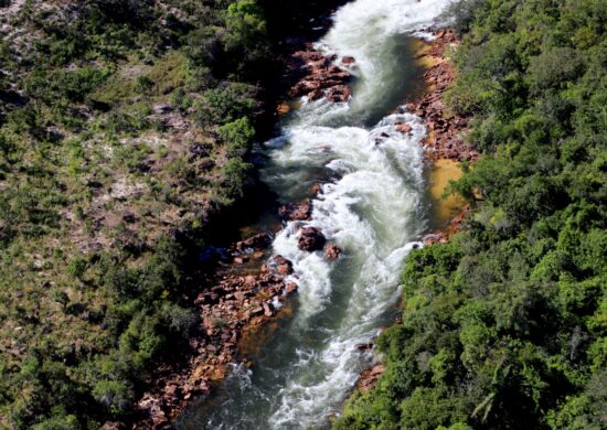 Os eixos de atuação da APA estão o Manejo Integrado do Fogo (MIF), o turismo de base comunitária e o extrativismo sustentável com foco em contribuir com a melhora e qualidade de vidas das comunidades