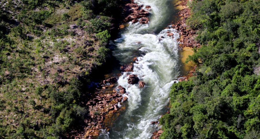 Os eixos de atuação da APA estão o Manejo Integrado do Fogo (MIF), o turismo de base comunitária e o extrativismo sustentável com foco em contribuir com a melhora e qualidade de vidas das comunidades