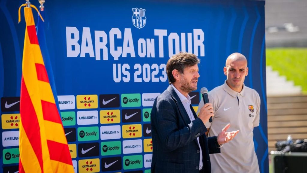 Jogadores durante anúncio do Barcelona Tour - Foto: Sara Gordon/FC Barcelona